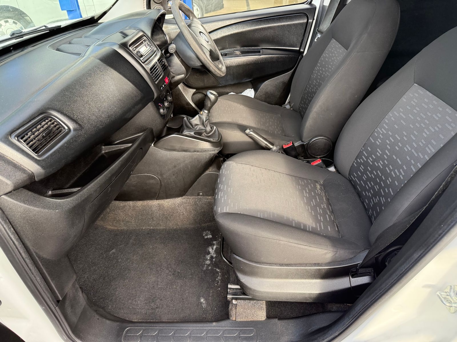 Used Vauxhall Combo 2017 for sale - 76915202: Photo 9