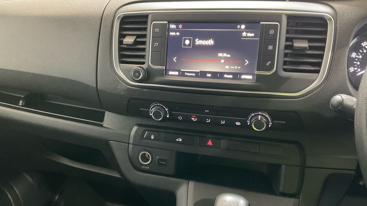 Used Vauxhall Vivaro 2023 for sale - 78179069: Photo 7