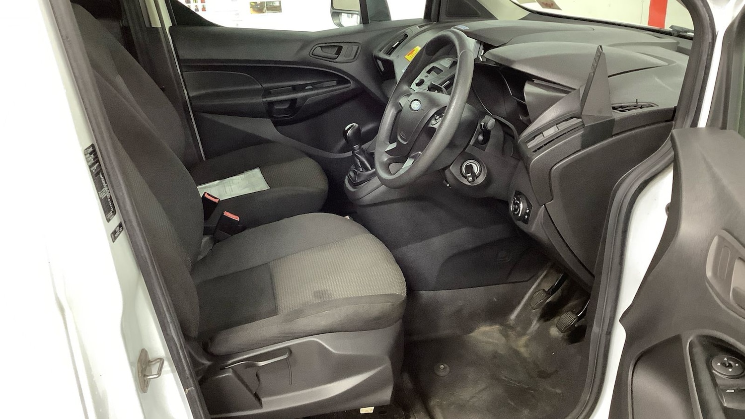 Used Ford Transit Connect 2017 for sale - 76999729: Photo 6