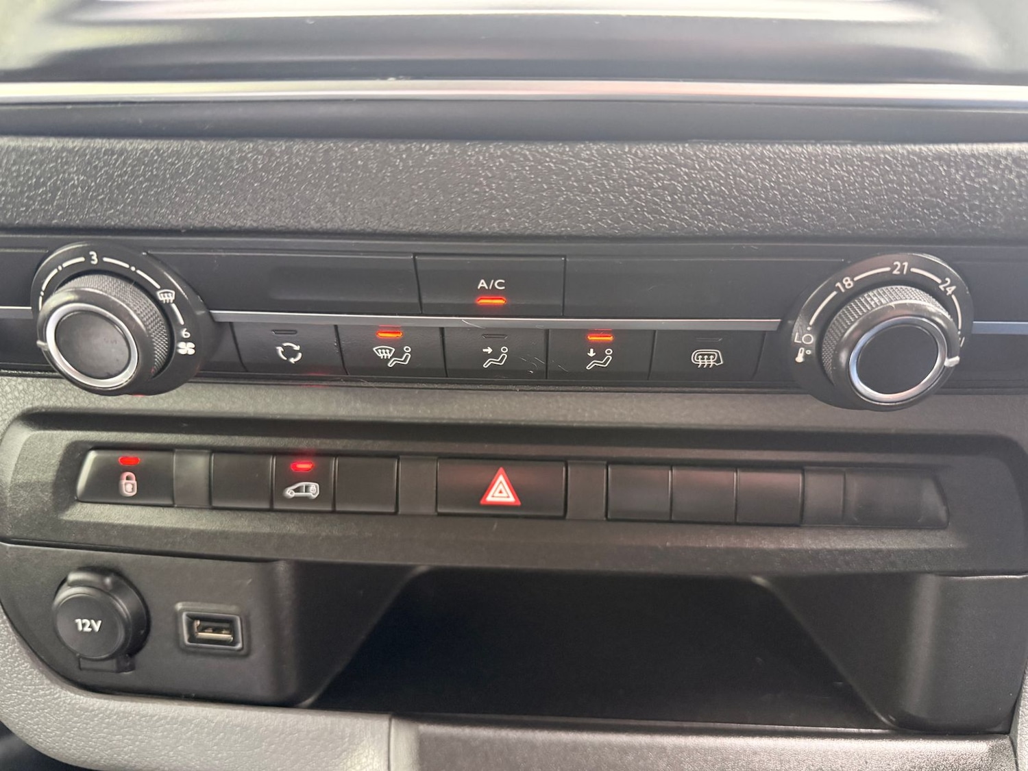 Used Vauxhall Vivaro 2022 for sale - 76736816: Photo 14