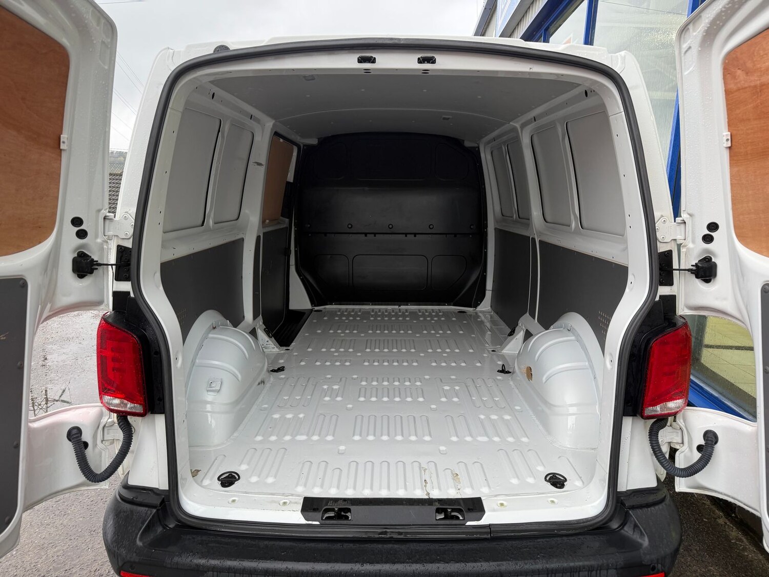 Used Volkswagen Transporter 2021 for sale - 76514664: Photo 20