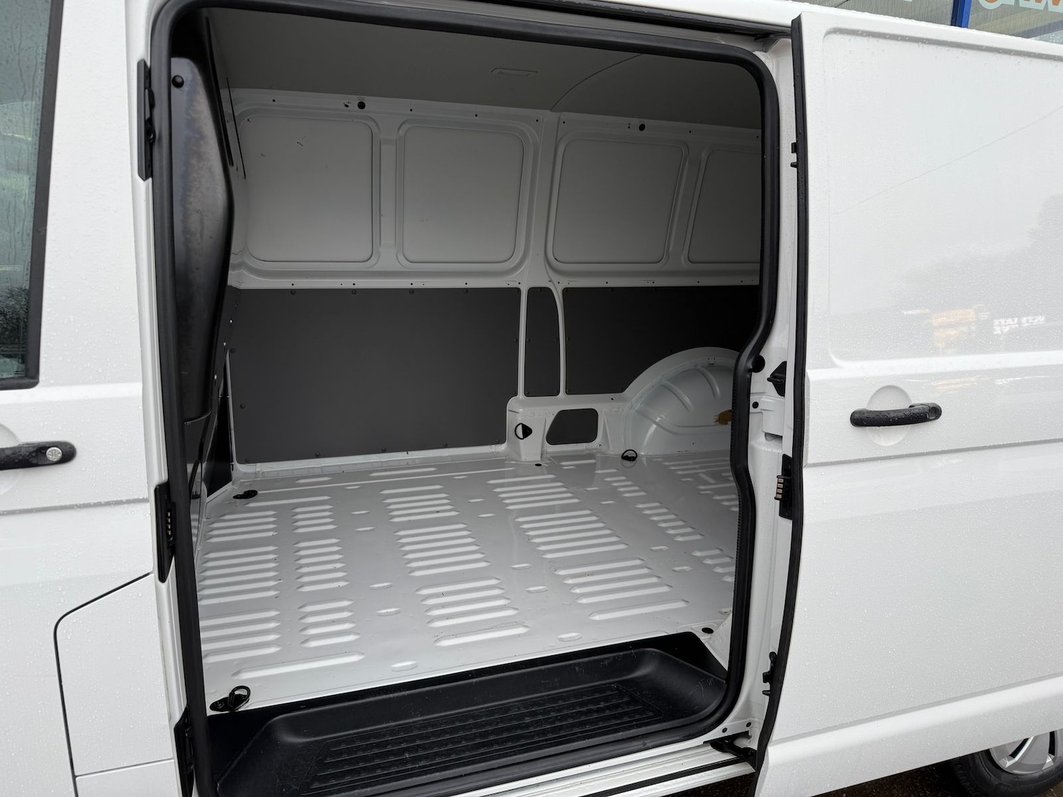 Used Volkswagen Transporter 2021 for sale - 76514664: Photo 21