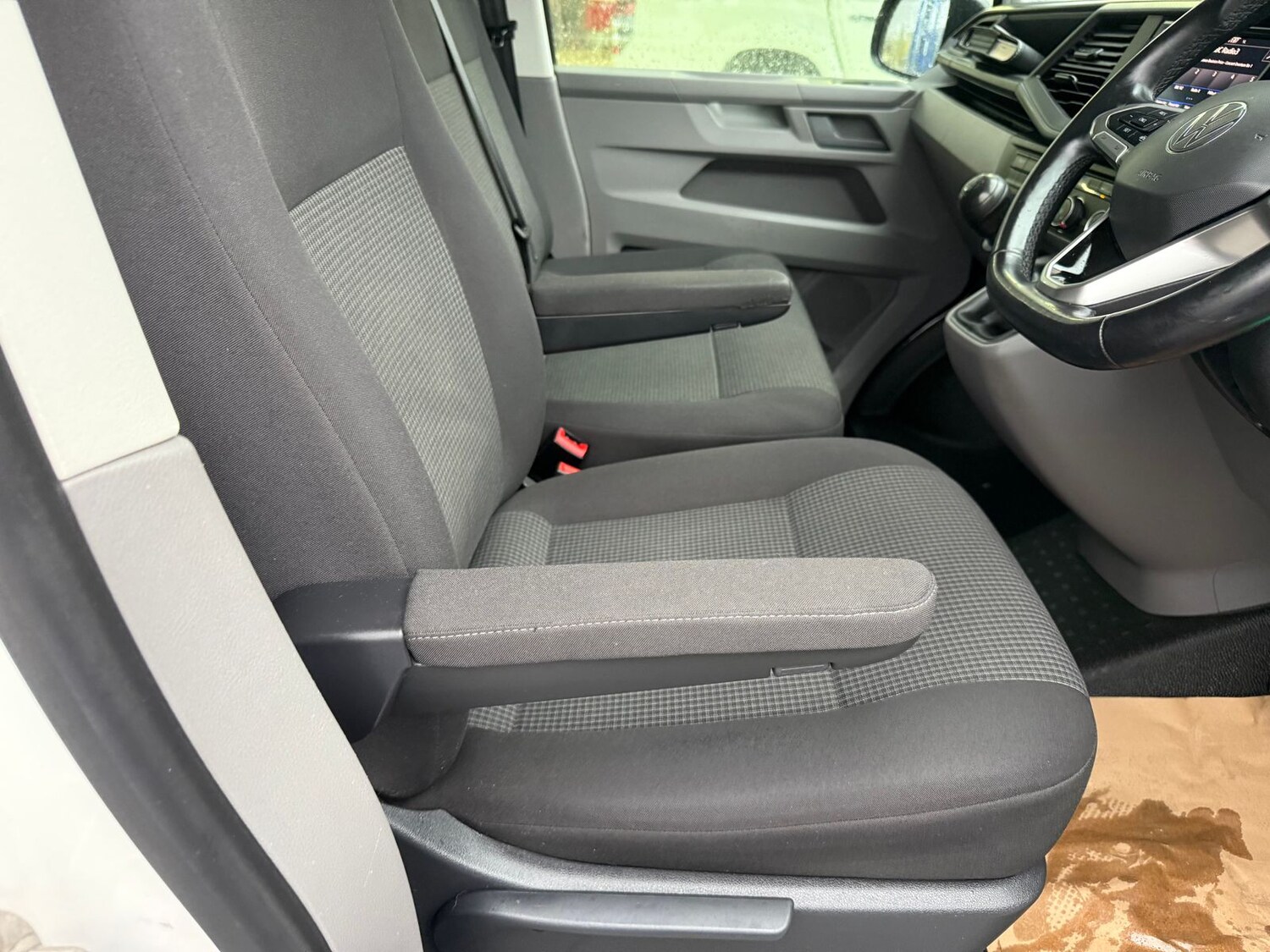 Used Volkswagen Transporter 2021 for sale - 76514664: Photo 9