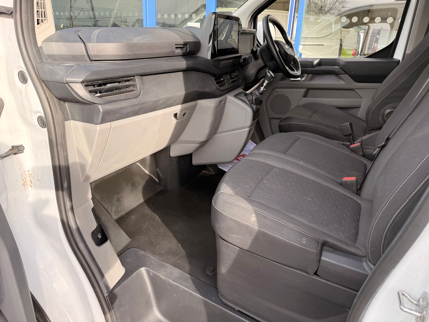 Used Ford Transit Custom 2024 for sale - 77885548: Photo 10