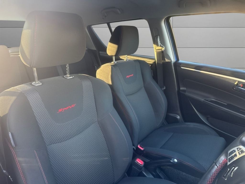 Used Suzuki Swift 2016 for sale - 76603807: Photo 11