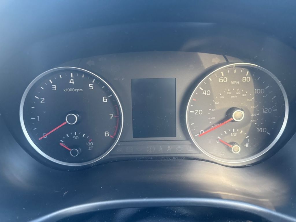 Used Kia Stonic 2019 for sale - 76641946: Photo 13