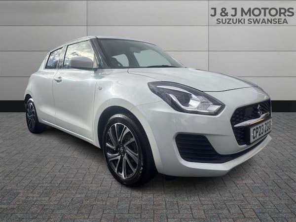 Used Suzuki Swift 2023 for sale - 76332832: Photo 1