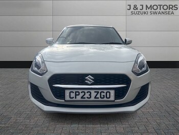 Used Suzuki Swift 2023 for sale - 76332832: Photo 2
