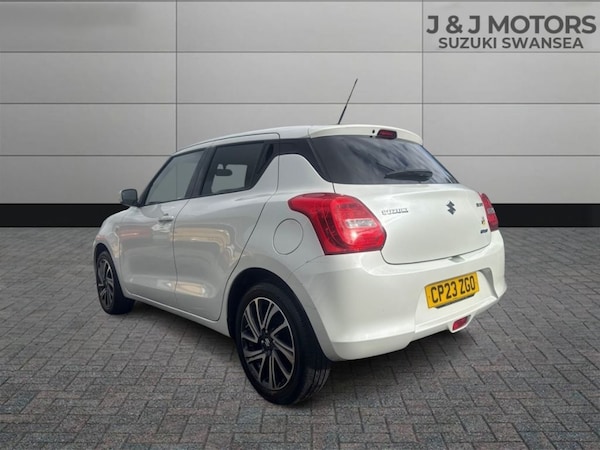 Used Suzuki Swift 2023 for sale - 76332832: Photo 5