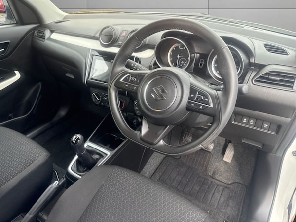 Used Suzuki Swift 2023 for sale - 76332832: Photo 9