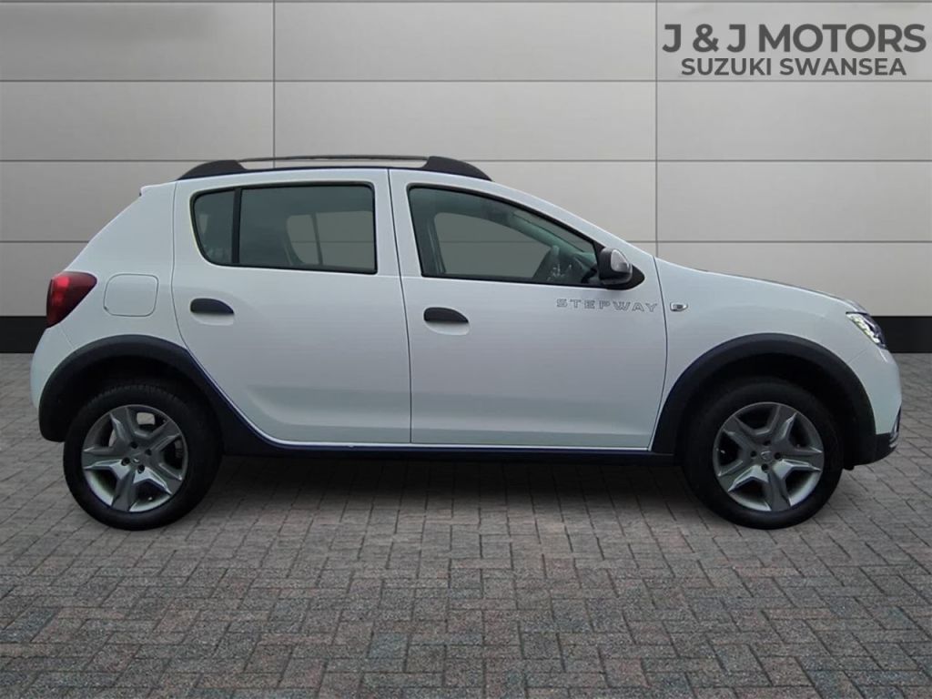 Used Dacia Sandero Stepway 2018 for sale - 77421389: Photo 8