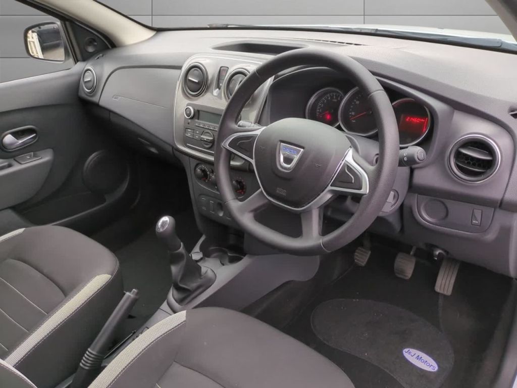 Used Dacia Sandero Stepway 2018 for sale - 77421389: Photo 9
