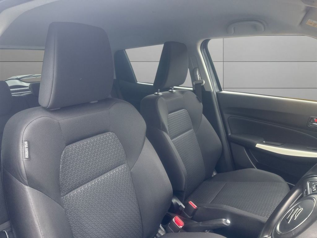 Used Suzuki Swift 2022 for sale - 76710672: Photo 11