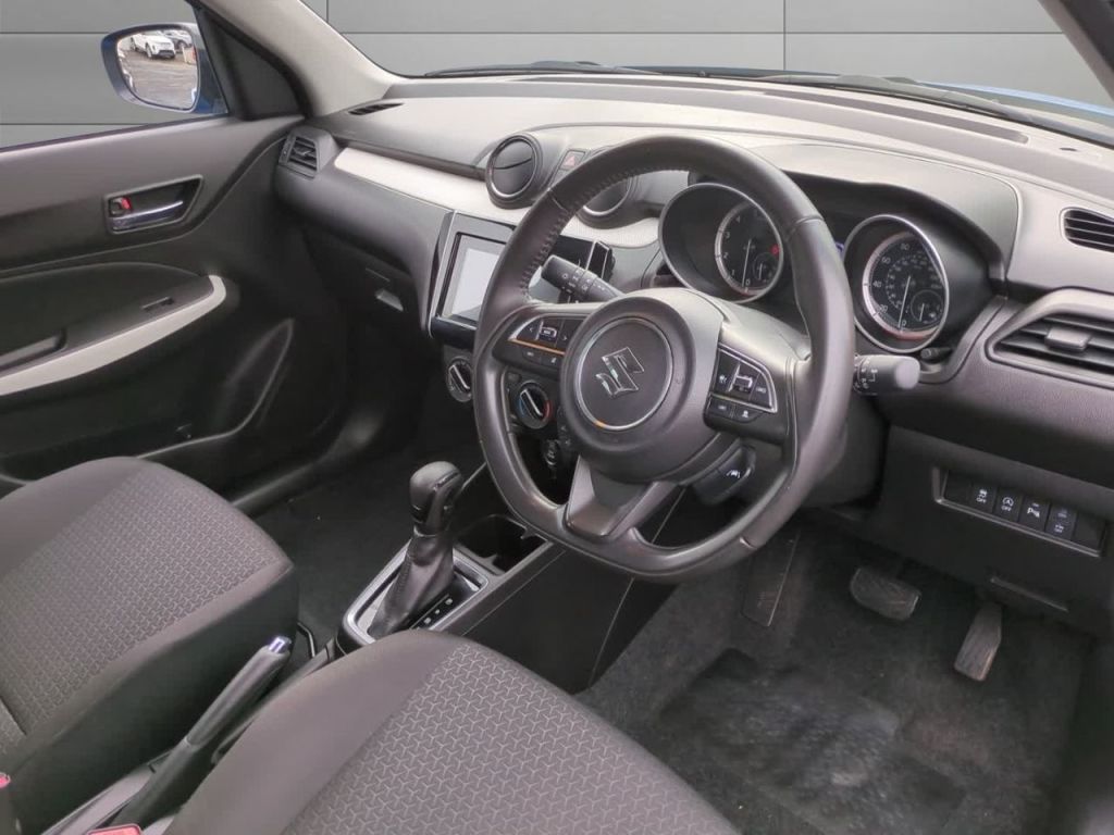 Used Suzuki Swift 2023 for sale - 77582568: Photo 9