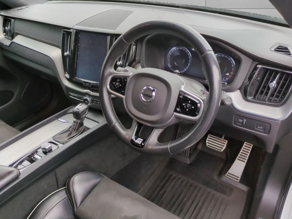 Used Volvo XC60 2017 for sale - 77845117: Photo 9