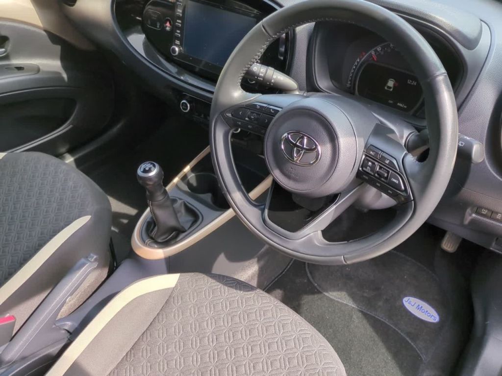 Used Toyota Aygo X 2022 for sale - 77593320: Photo 9