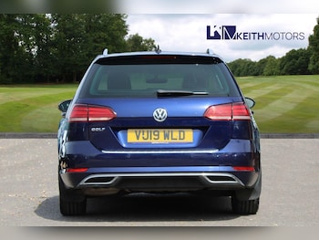 Used Volkswagen Golf 2019 for sale - 78663752: Photo