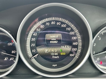 Used Mercedes-Benz C Class 2014 for sale - 76988436: Photo