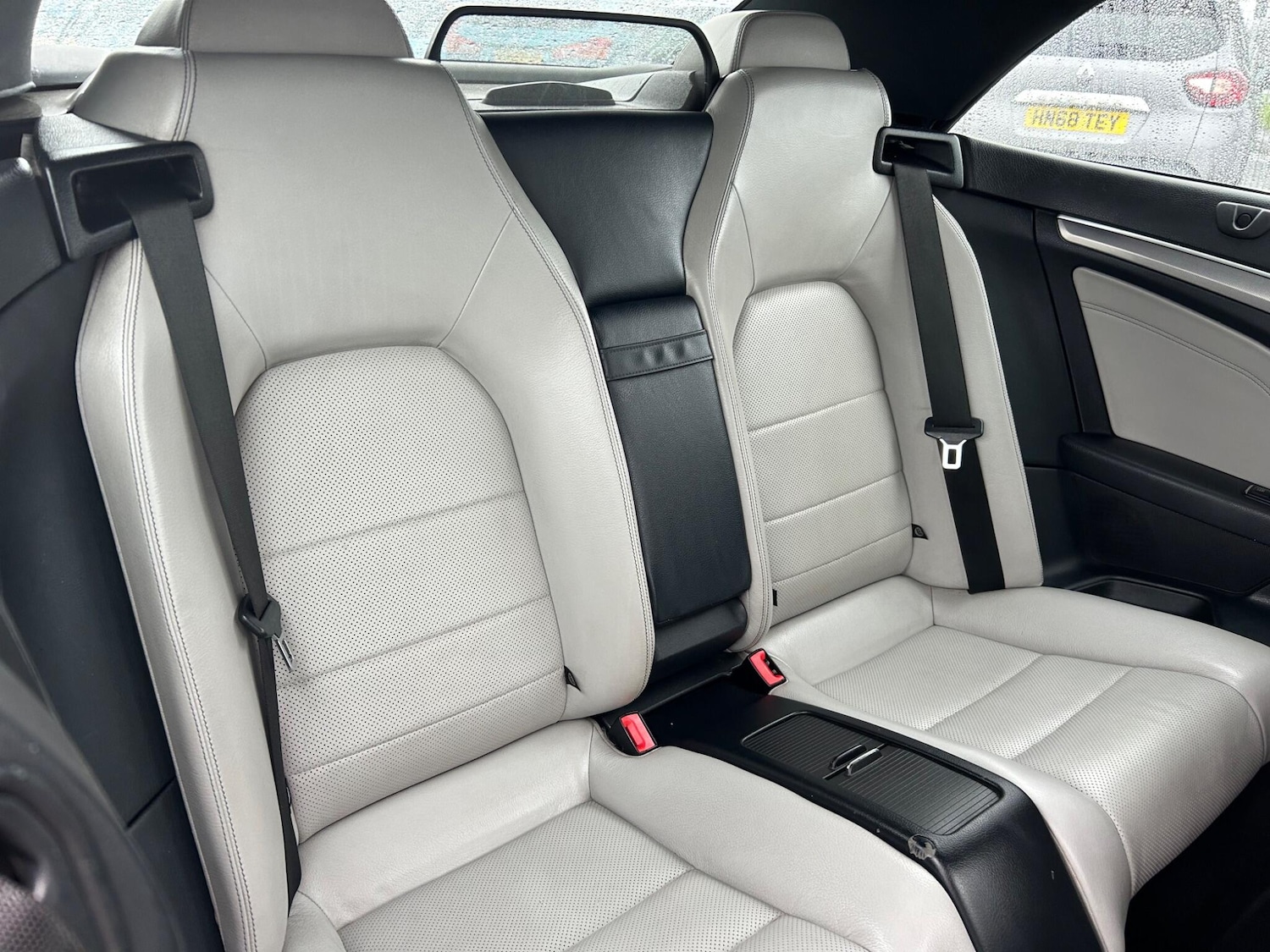 Used Mercedes-Benz E Class 2014 for sale - 76689840: Photo 3