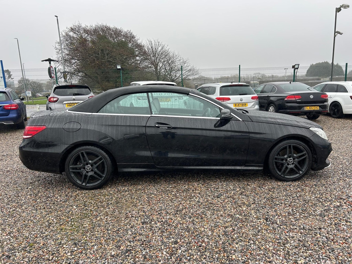 Used Mercedes-Benz E Class 2014 for sale - 76689840: Photo 6