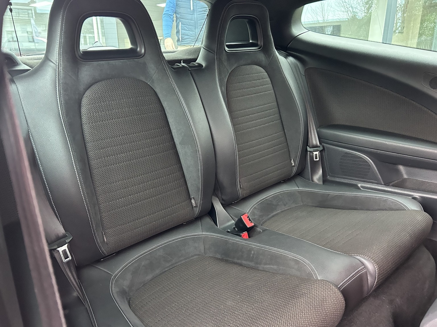 Used Volkswagen Scirocco 2017 for sale - 77781711: Photo 3