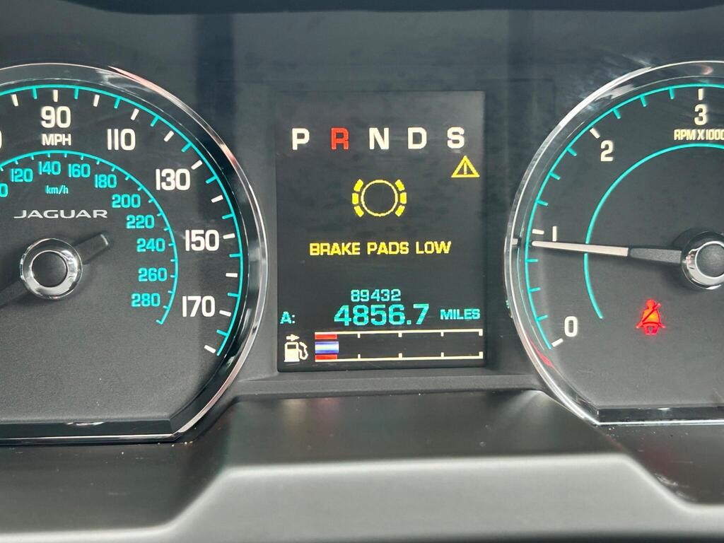 Used Jaguar XF 2015 for sale - 77516242: Photo 6