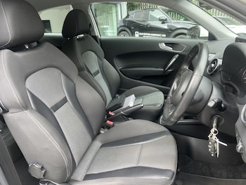 Used Audi A1 2014 for sale - 79372085: Photo