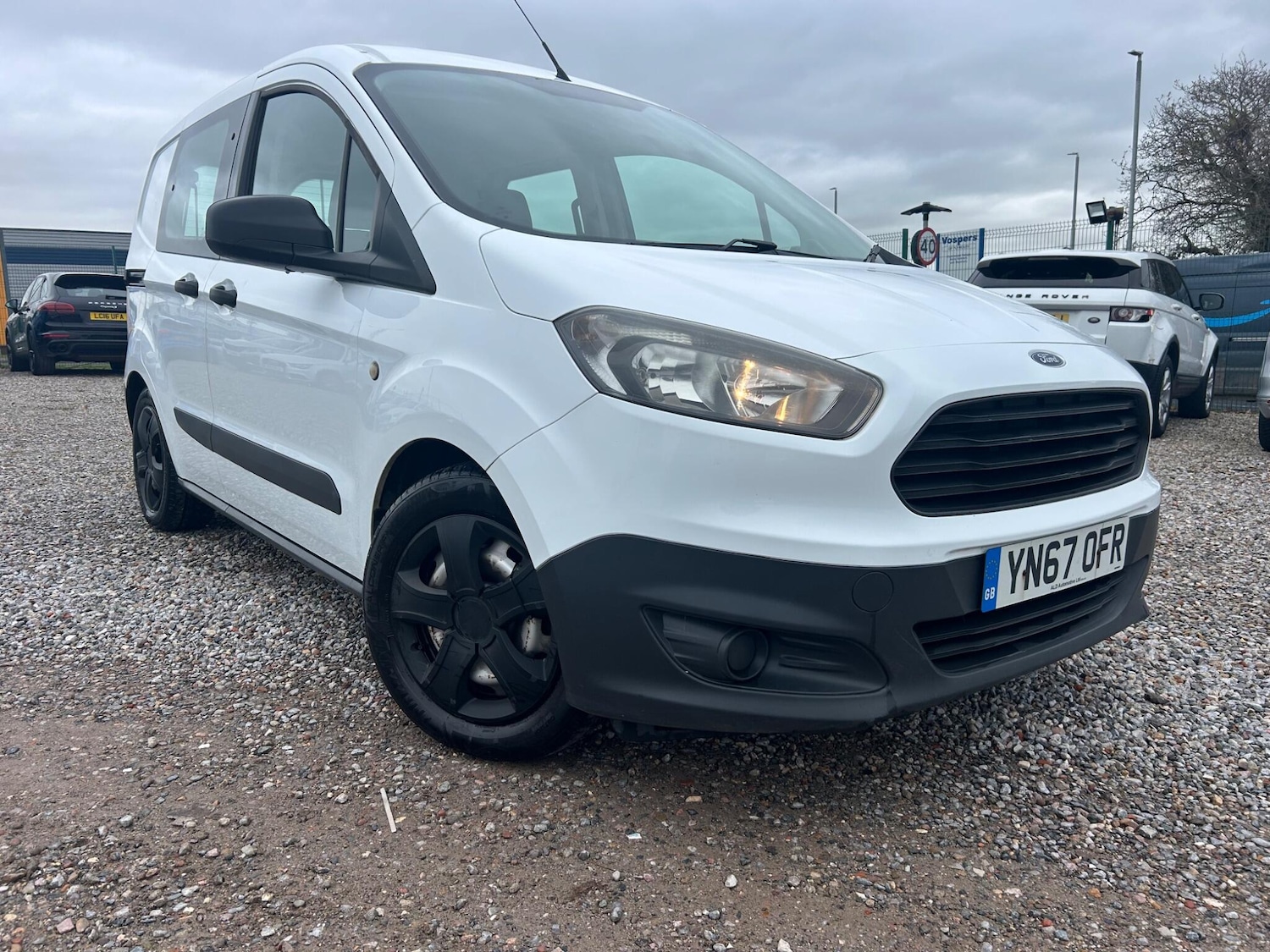 Used Ford Transit Courier 2017 for sale - 76689773: Photo 1