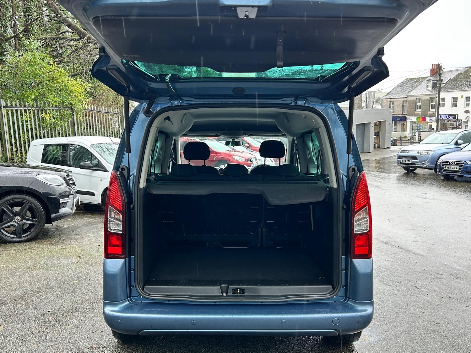 Used Peugeot Partner Tepee 2016 for sale - 77377013: Photo 15