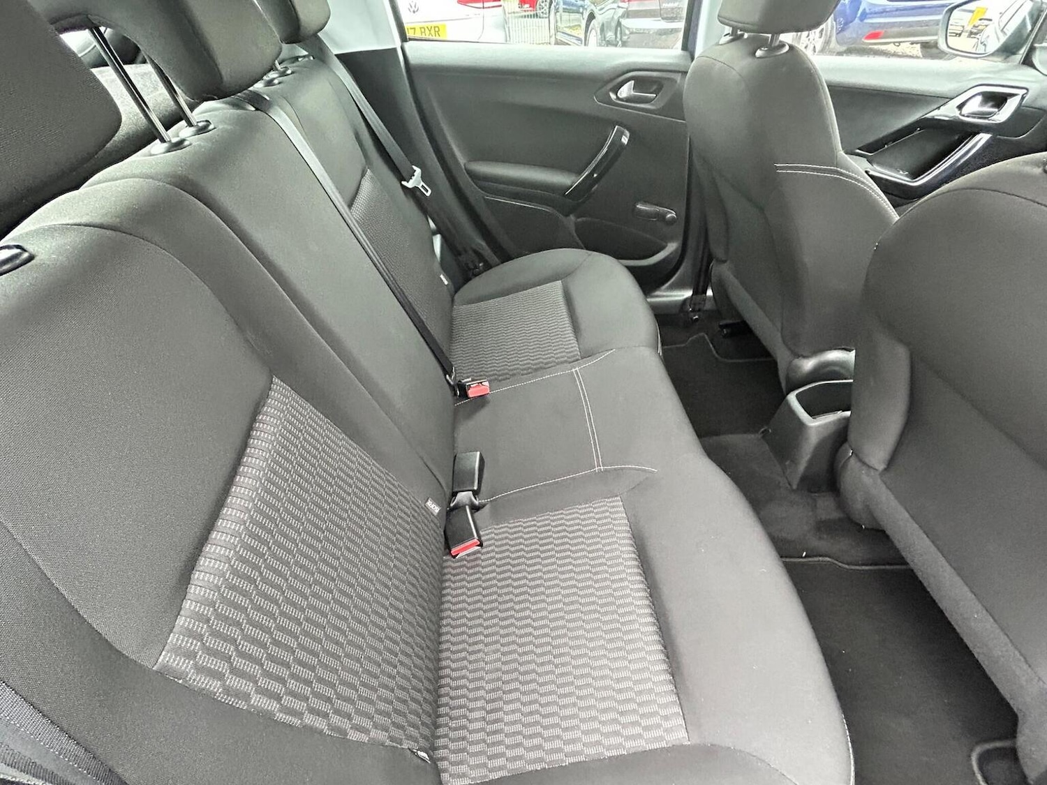 Used Peugeot 208 2016 for sale - 77516220: Photo 3