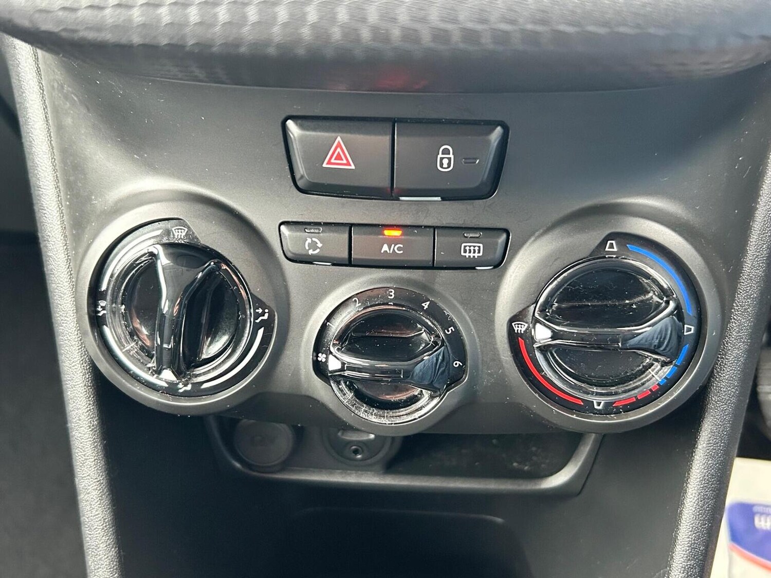 Used Peugeot 208 2016 for sale - 77516220: Photo 6