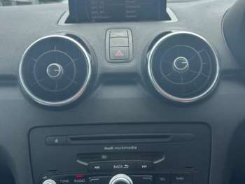 Used Audi A1 2010 for sale - 74888417: Photo
