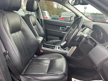 Used Land Rover Discovery Sport 2016 for sale - 76485068: Photo