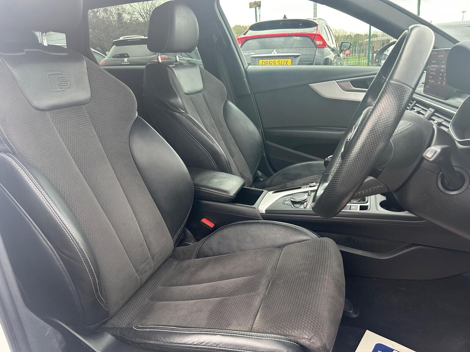 Used Audi A4 2018 for sale - 77516229: Photo 2