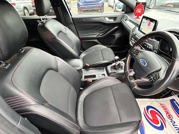 Used Ford Focus 2018 for sale - 76377176: Photo