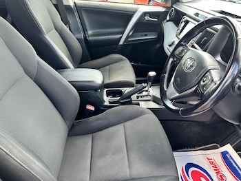 Used Toyota RAV4 2017 for sale - 75949758: Photo