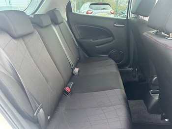 Used Mazda Mazda2 2013 for sale - 76360280: Photo