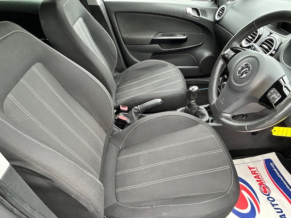 Used Vauxhall Corsa 2012 for sale - 76012878: Photo 2