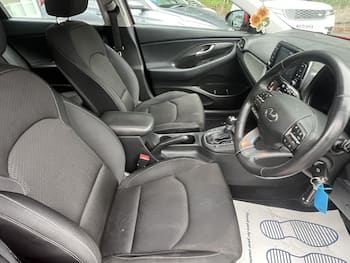Used Hyundai i30 2017 for sale - 79631556: Photo
