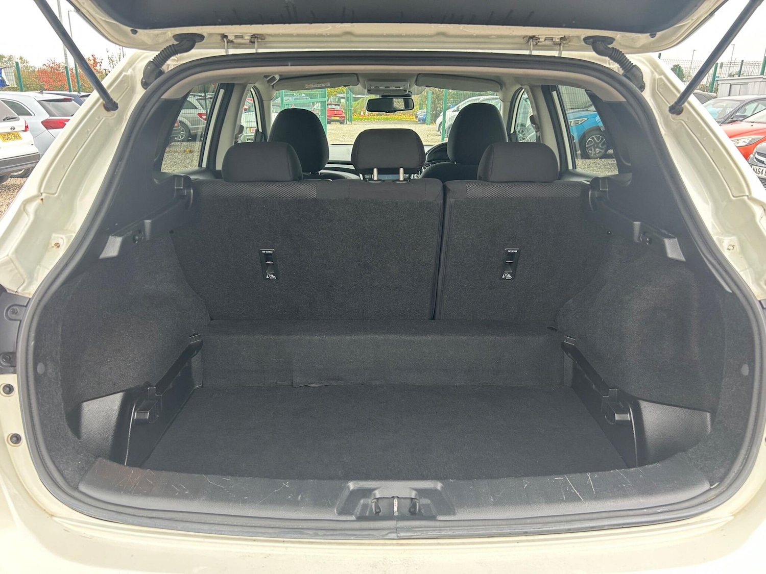 Used Nissan Qashqai 2015 for sale - 76457320: Photo 14