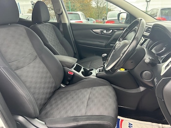 Used Nissan Qashqai 2015 for sale - 76457320: Photo