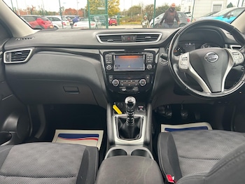 Used Nissan Qashqai 2015 for sale - 76457320: Photo