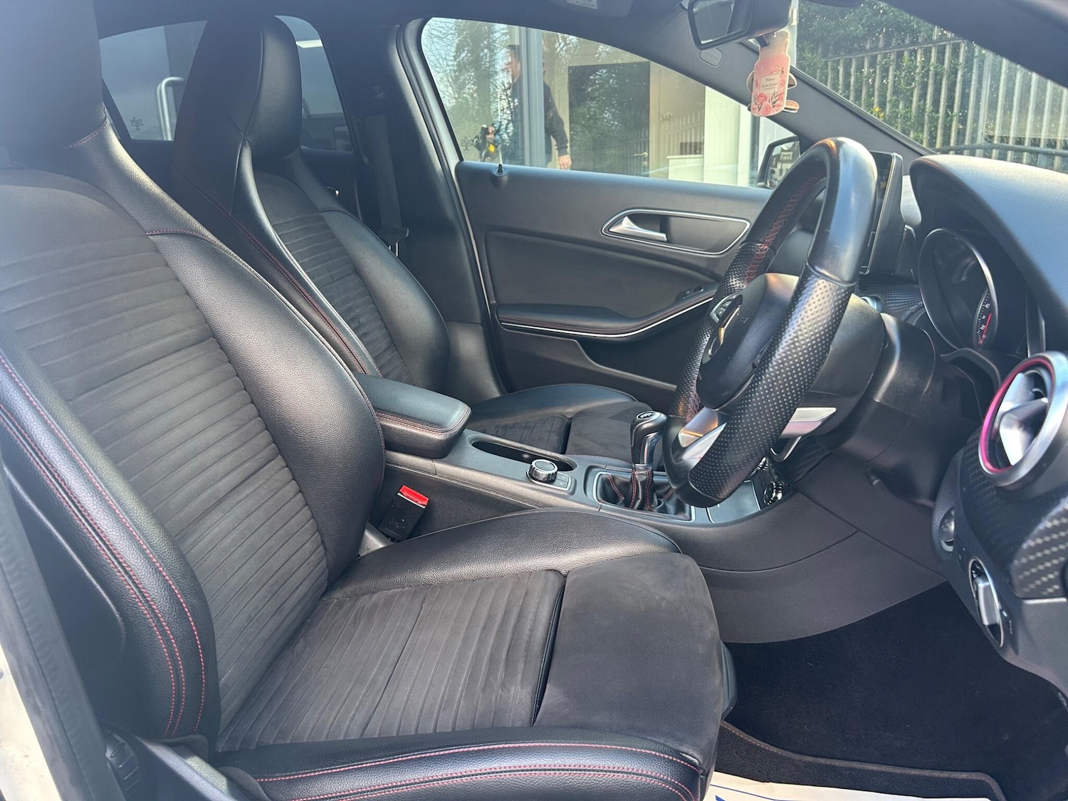 Used Mercedes-Benz A-Class for sale - 77229815: Photo 2