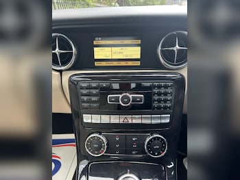 Used Mercedes-Benz SLK 2011 for sale - 77440594: Photo