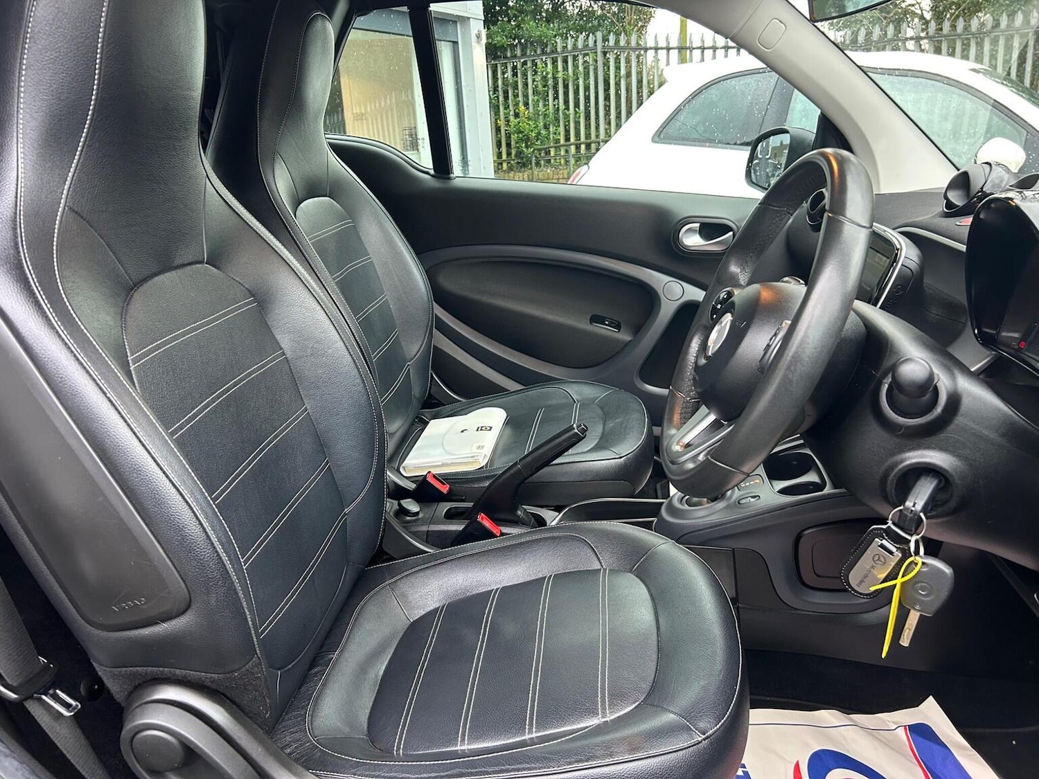 Used smart fortwo 2016 for sale - 77516224: Photo 2