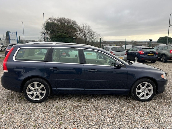 Used Volvo V70 2014 for sale - 75458936: Photo 6