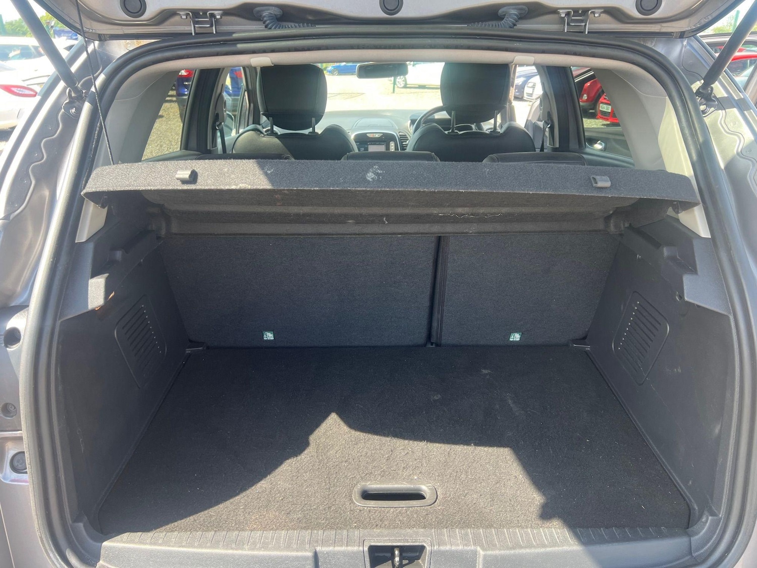 Used Renault Captur 2018 for sale - 76991744: Photo 17