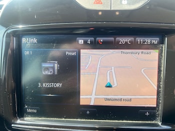 Used Renault Captur 2018 for sale - 76991744: Photo