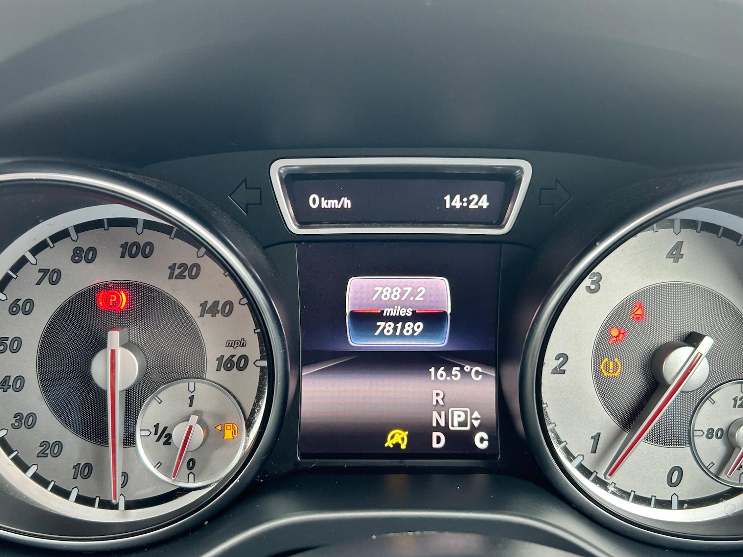 Used Mercedes-Benz CLA 2015 for sale - 76988127: Photo 4