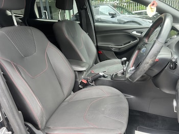 Used Ford Focus 2017 for sale - 79417449: Photo